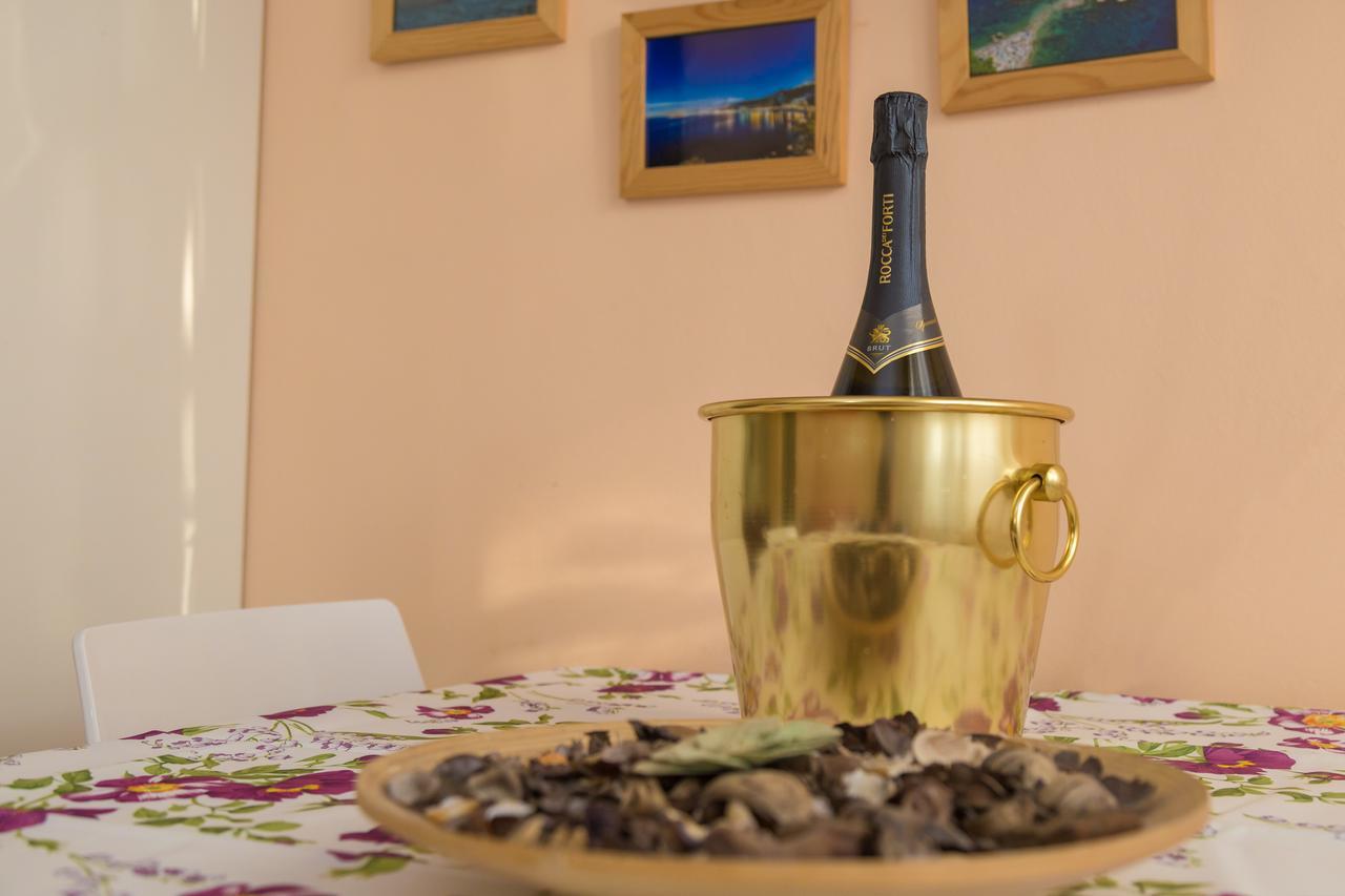 Il Signo Cocco Taormina Apartment ภายนอก รูปภาพ